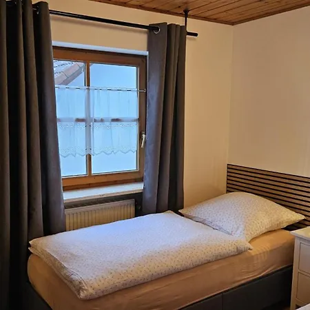 Haus Am Gschloesslweg Apartman Kelheim